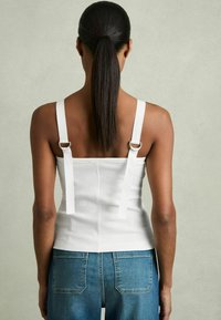 Reiss REGULAR FIT - ISABELLA STRETCH RING STRAP - Toppi - white