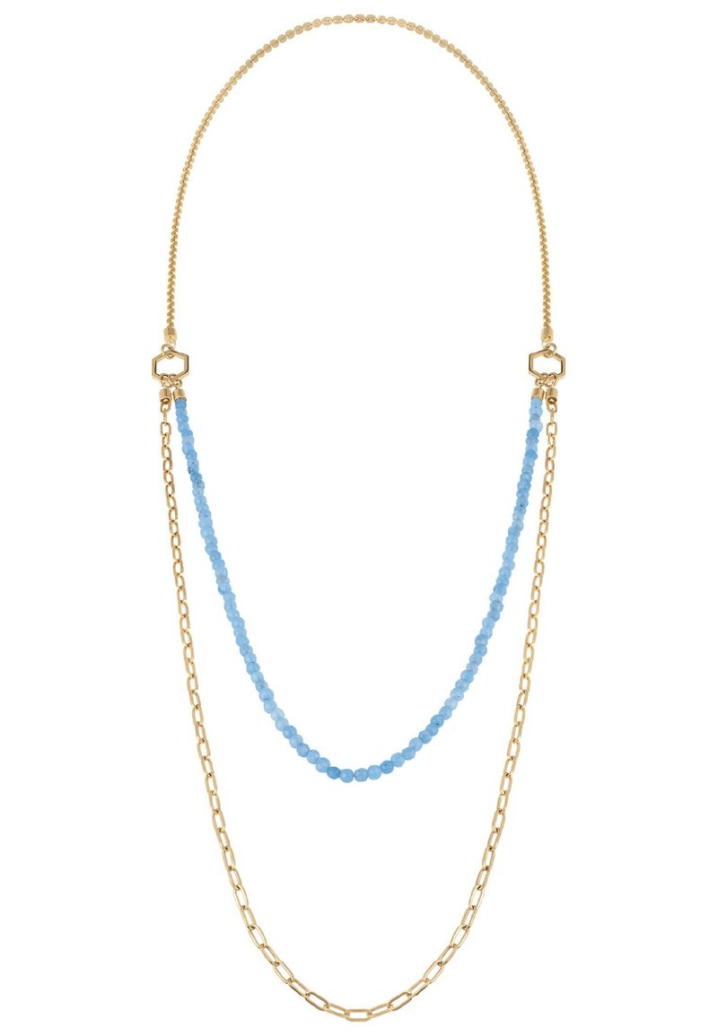 Collana in tonalità oro con due fili; uno presenta piccole perle blu chiaro e l'altro è composto da anelli a catena allungati.