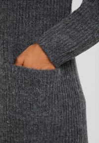 VILA Kofta - dark grey