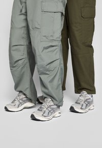 ASICS SportStyle GT-2160 UNISEX - Tenisice - oyster grey/carbon