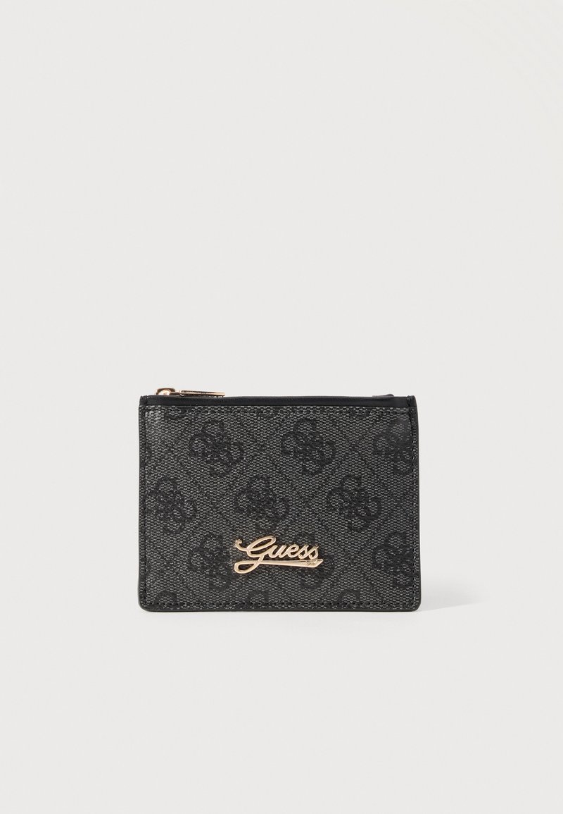 Μαύρη θήκη καρτών Guess με μοτίβο μονόγραμμα και πλακέτα λογότυπου σε χρυσό τόνο, με θήκη με φερμουάρ στο πάνω μέρος.