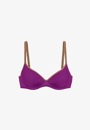 Haut de bikini violet avec des bonnets rembourrés, en tissu uni, et des bretelles en mesh tan contrastant. Présente une texture lisse et un décolleté en V.