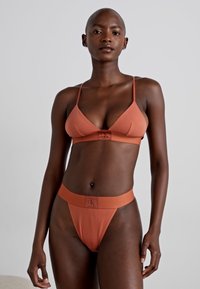 Calvin Klein Underwear STRING TANGA CK ESTABLISHED - Chilot - bruschetta