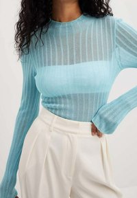 NA-KD Neule - blue