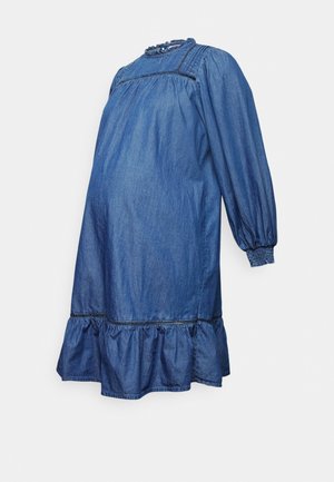 Τζιν φόρεμα εγκυμοσύνης σε σκούρο μπλε χρώμα, με μακριά μανίκια, φούστα με ρίγες, ελαστικούς καρπούς και ραμμένες λεπτομέρειες στο λαιμό και στη μέση.