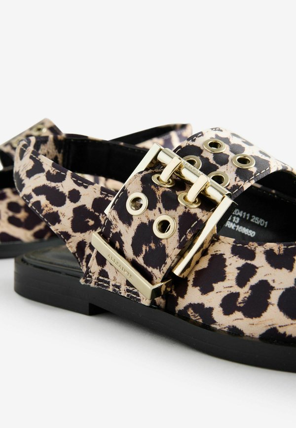 REGULAR FIT – PRINT – Riemchenballerina – leopard