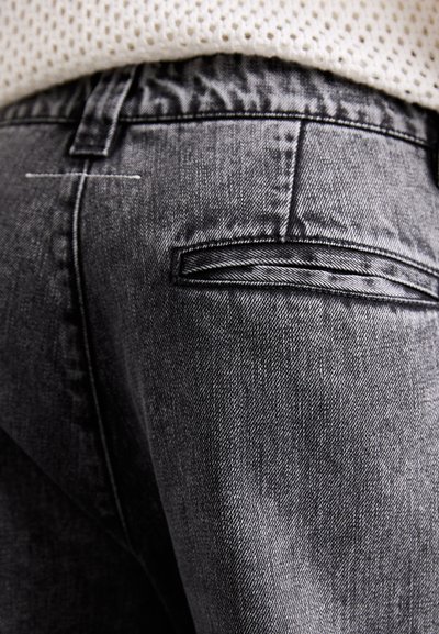 MM6 Maison Margiela Relaxed fit jeans - black