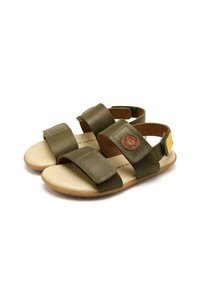 Sandali verdi in pelle con due cinghie regolabili e una patch logo testurizzata. Soletta beige e suola in gomma marrone per il comfort.