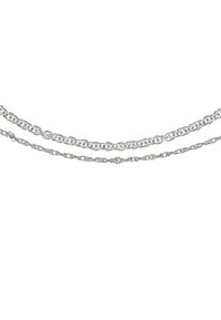 Collana in argento a due strati. La catena superiore presenta anelli ovali, mentre quella inferiore ha anelli più piccoli e arrotondati, entrambi lucidati.