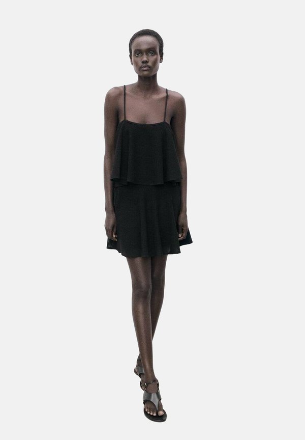 MIT RÜSCHEN - Jumper dress - schwarz4