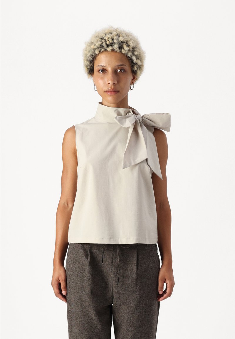 Vero Moda Petite VMSOLONA - Top - pumice stone