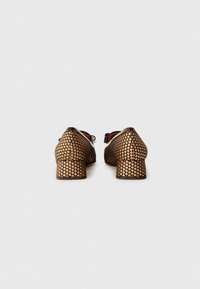 Chie Mihara HALVI - Escarpins - sucre choco/moony peach