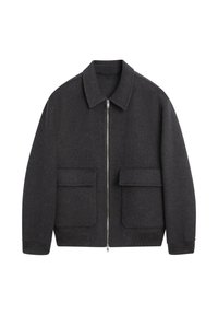 Giacca in lana grigio scuro con chiusura a zip, ampio colletto e due tasche frontali con pattina. Polsini e orlo a coste completano il design.