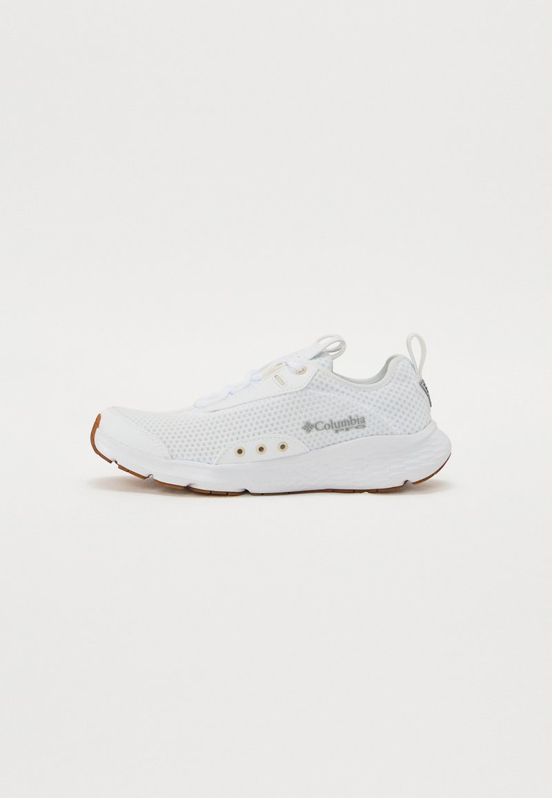 White athletic shoe made of mesh and synthetic materials, featuring a rubber sole, laces, and logo accents on the side.
