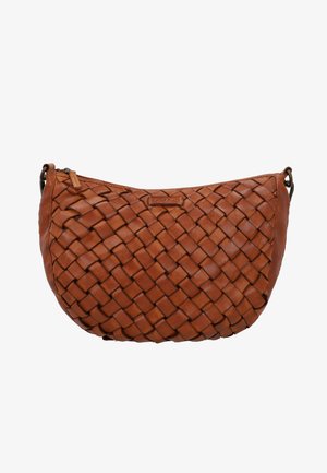 Ruda odinė petnešų krepšys su pynimo raštu. Apvalios formos, su užtrauktuku ir subtiliu logotipo žymekliu. Sklandus paviršius su turtinga, šilta spalva.