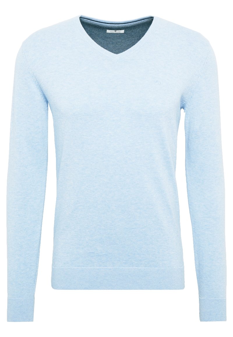 Vaaleansininen neulepusero, jossa V-kaula-aukko, pitkät hihat sekä resorit hihoissa ja helmassa. Tasainen pinta, valmistettu pehmeästä neuloksesta.