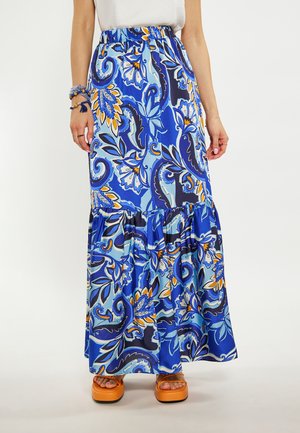 Maxikleid mit blauem Blumenmuster, elastischem Bund, gestuftem Design und gerafftem Saum, aus leichtem Stoff gefertigt.