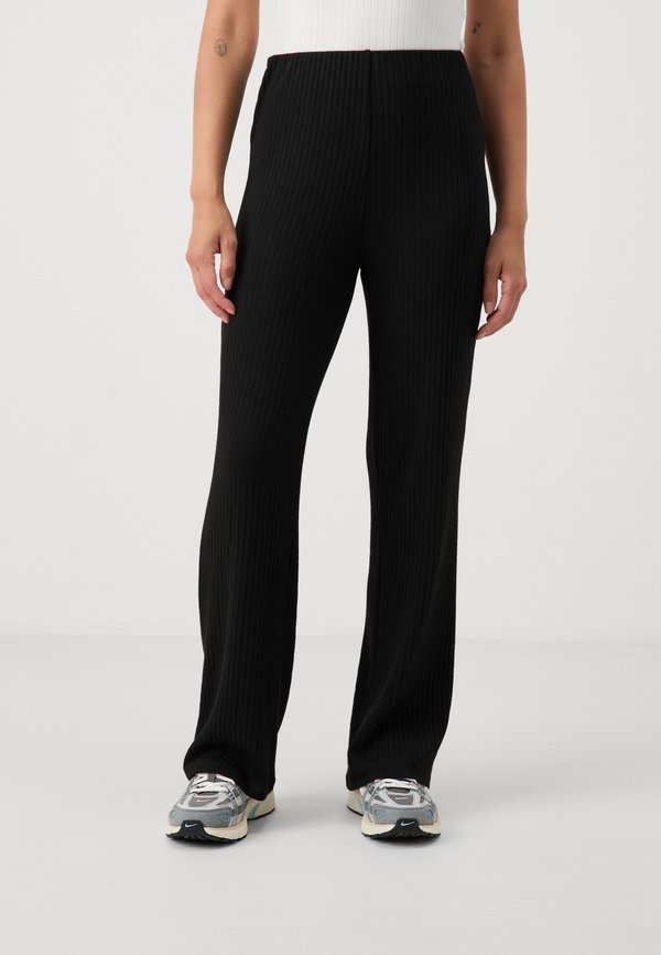 ONLEMMY PANTS - Stoffhose