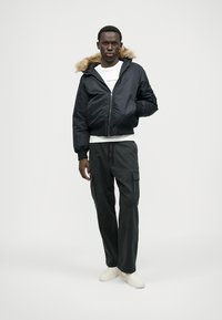 Hollister Co. MILITARY JACKET - Χειμωνιάτικο μπουφάν - black