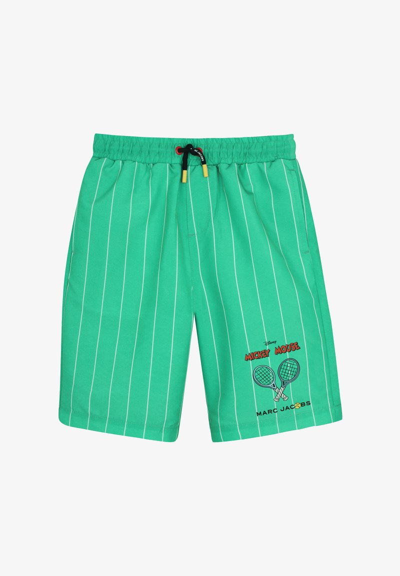 Groene korte broek met witte verticale strepen, zwarte trekkoord en tennisracketgrafiek met de tekst "Mickey Mouse" en "Marc Jacobs".