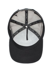 Cappello nero con visiera solida, fodera in rete e bande interne etichettate "THE FARM". Forma classica con esterno in tessuto liscio.