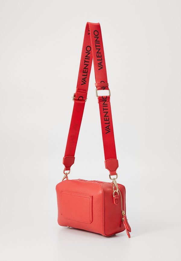 PATTIE - Cross body bag - corallo4