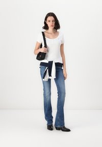 Tommy Jeans SLIM HENLEY - T-shirts - white