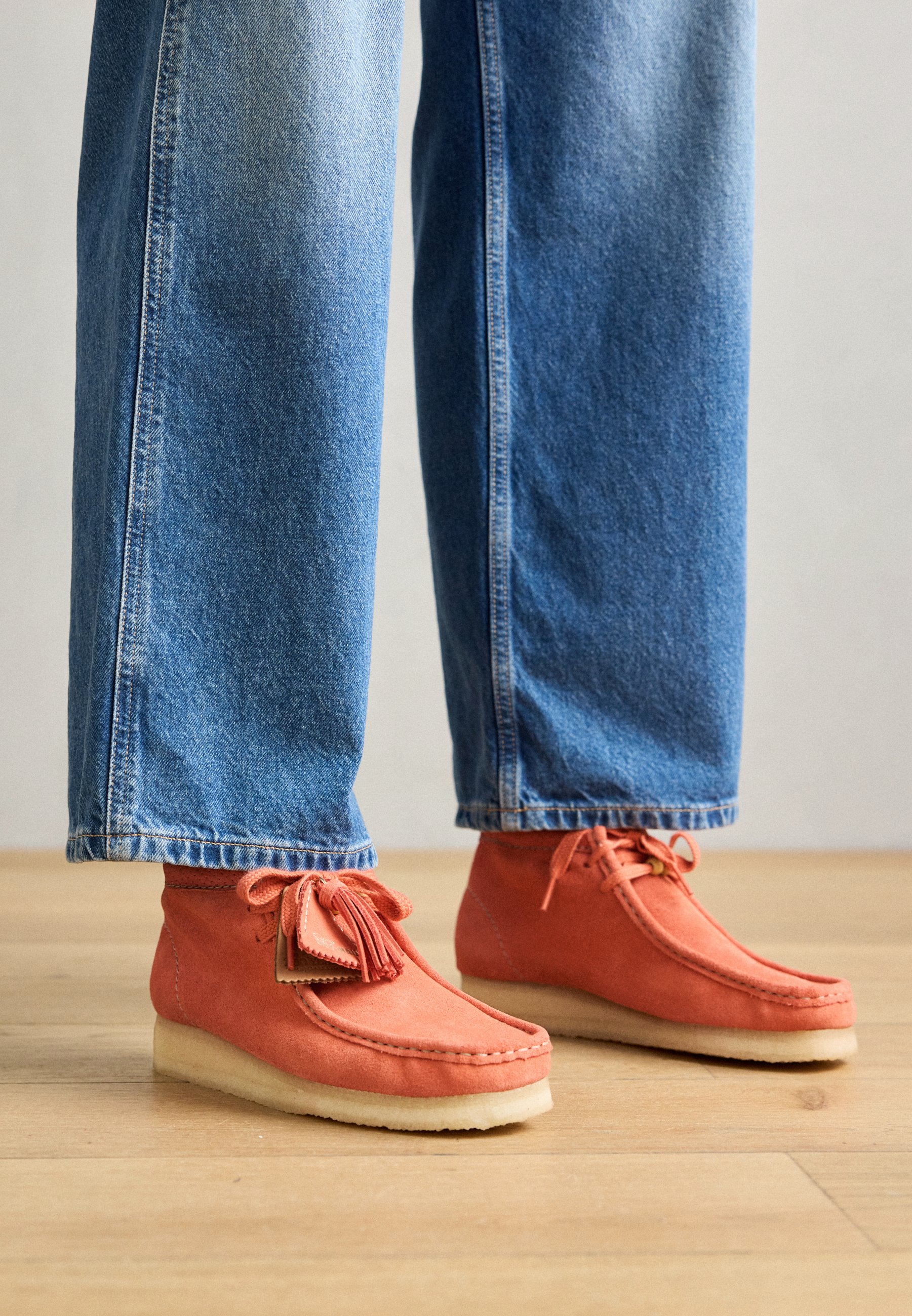 Clarks Originals WALLABEE - Sportlicher Schnürer - coral/pink