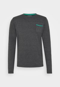 Dunkelgrau, langärmliges T-Shirt mit Rundhalsausschnitt und einer kleinen Brusttasche mit grünem Besatz. Weicher Stoff.