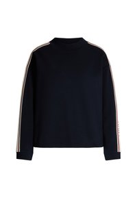 Marineblauwe sweatshirt met een hoge hals, lange mouwen en drie verticale strepen in crème en rood langs elke mouw. Zachte stoffen textuur.
