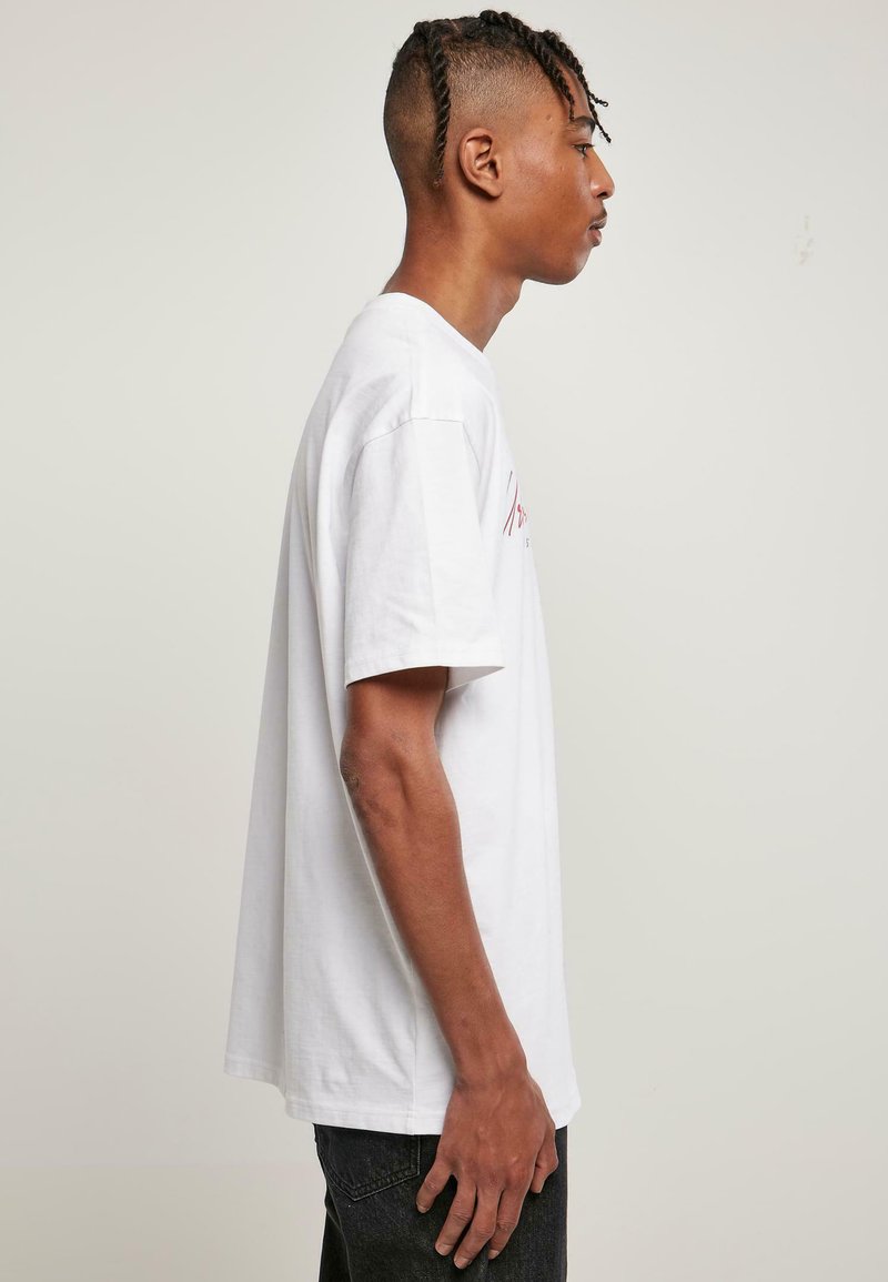 Herren T-Shirts basic | Urban Classics SCRIPT LOGO T-Shirt print white/weiß - TU83218 Herren T-Shirts basic | Urban Classics SCRIPT LOGO T-Shirt print white/weiß - TU83218