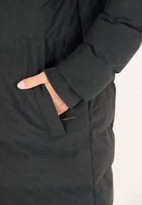 North Bend STEPPMANTEL - Talvitakki - black