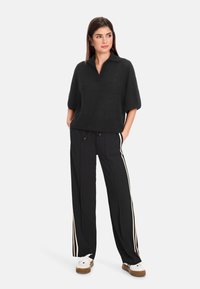 Marc Cain Poloshirt - black