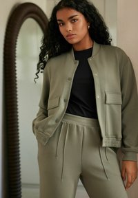 Next Bomber-jakk - khaki green