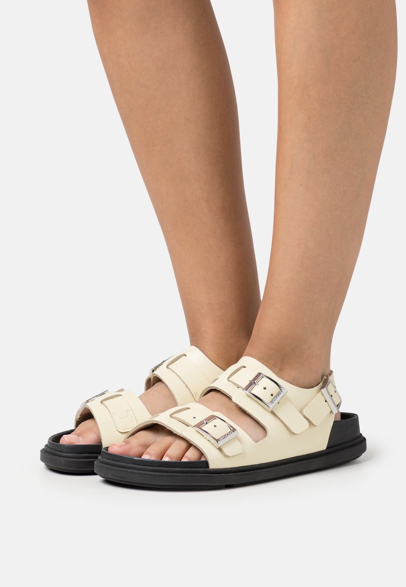 Birkenstock CANNES - Sandales - butter