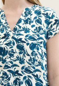 TOM TAILOR Bluse - blue abstract floral design