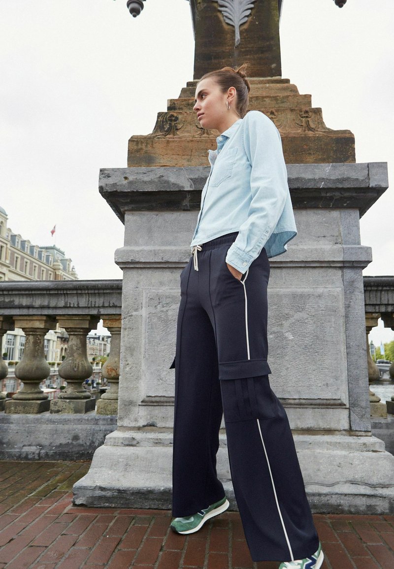 Next SIDE STRIPE WIDE TALL  - Cargobyxor - navy blue