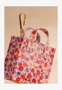 Niet geselecteerd, pink star ditsy