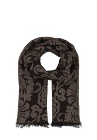 Sciarpa lavorata a maglia di colore nero scuro con un motivo floreale grigio metallico. Presenta bordi frangiati per una maggiore texture e dettaglio.