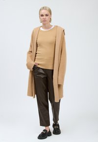 INFLUENCER Wintermantel - camel