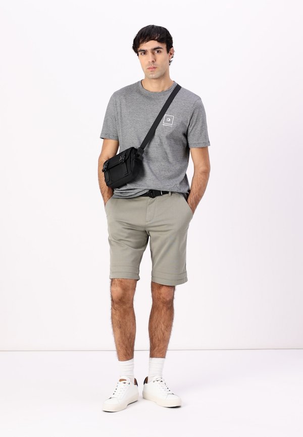 REGULAR STRUCTURED  - Shorts - olive3