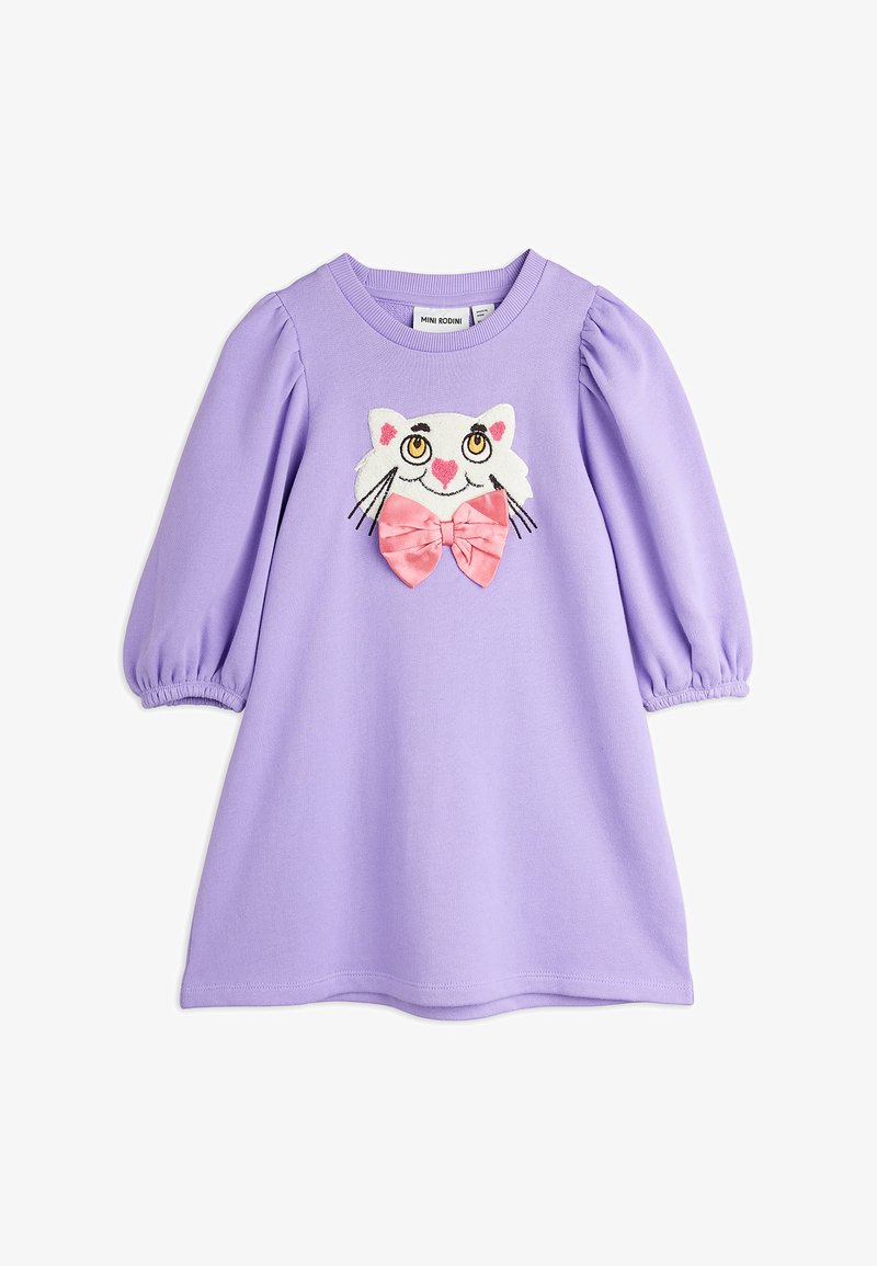 Laventeli puuvillamekko, jossa on pullistuvat hihat, valkoinen kissan kasvotapetti ruskeilla silmillä ja vaaleanpunainen nauha kaula-aukossa.