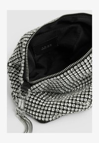 Seleccionado, silver