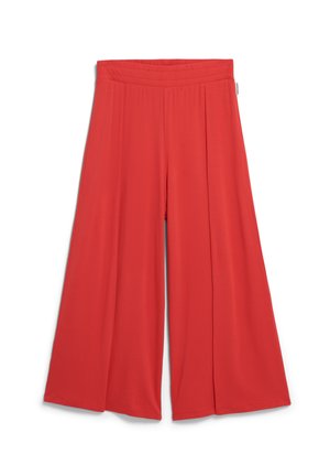 Rote, weit geschnittene Hose aus einem weichen, dehnbaren Stoff, mit einem gerafften elastischen Bund und einer fließenden Silhouette. Keine sichtbaren Taschen.