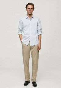 Mango Zakelijk overhemd - light blue