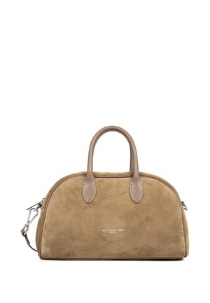 Bruine suèderen handtas met afgeronde bovenkant, dubbele leren handvatten en afneembare schouderriem, met het Lancaster Paris-logo aan de voorkant.