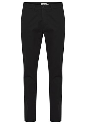 Pantalon en coton noir avec une coupe slim, doté d'une fermeture à bouton, de passants de ceinture et de poches latérales. Texture lisse avec un design classique.