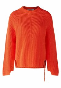 Pull tricoté orange vif à manches longues, texture côtelée, détail de fermeture éclair latérale et col rond haut.