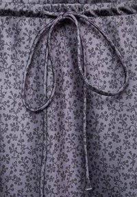 Thumbnail Image 6