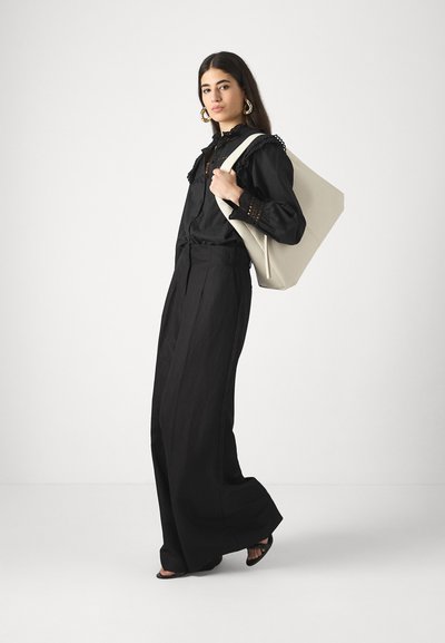IVY OAK PIERA - Pantalon classique - black